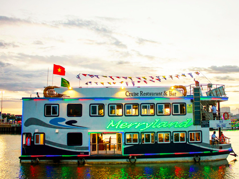Du thuyền Happy Land – Merryland Đà Nẵng