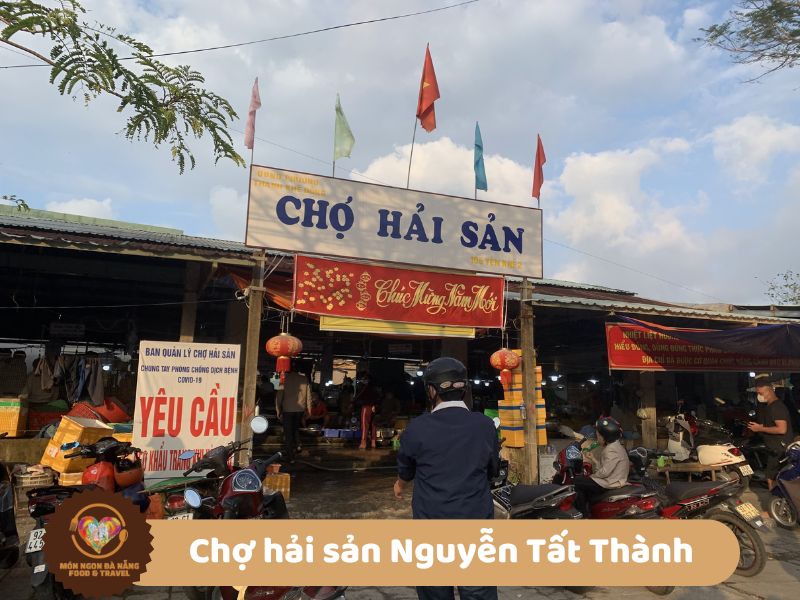 Chợ hải sản Nguyễn Tất Thành Đà Nẵng