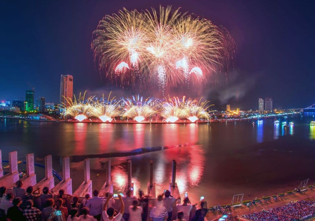 5  Mẹo an toàn cho gia đình khi đi xem pháo hoa tại Đà Nẵng ̣(Nguồn ảnh: Internet)